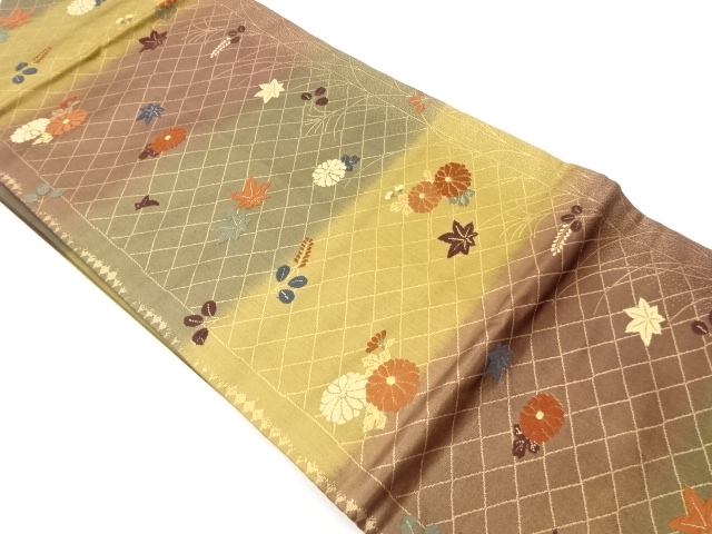 襷に秋草模様織出し名古屋帯